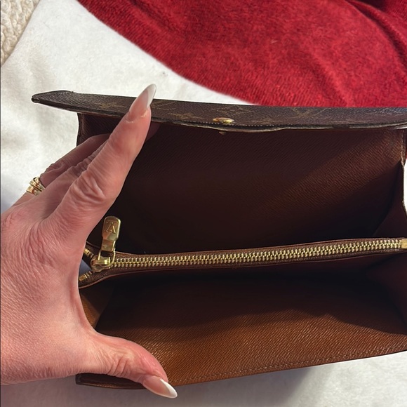 Louis Vuitton Brown Monogram continental Wallet - Picture 16 of 17
